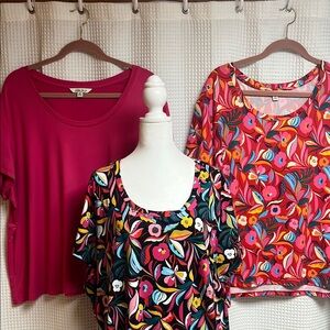 The Pioneer Woman Vibrant Floral and Solid Short Sleeve Tops- set of 3